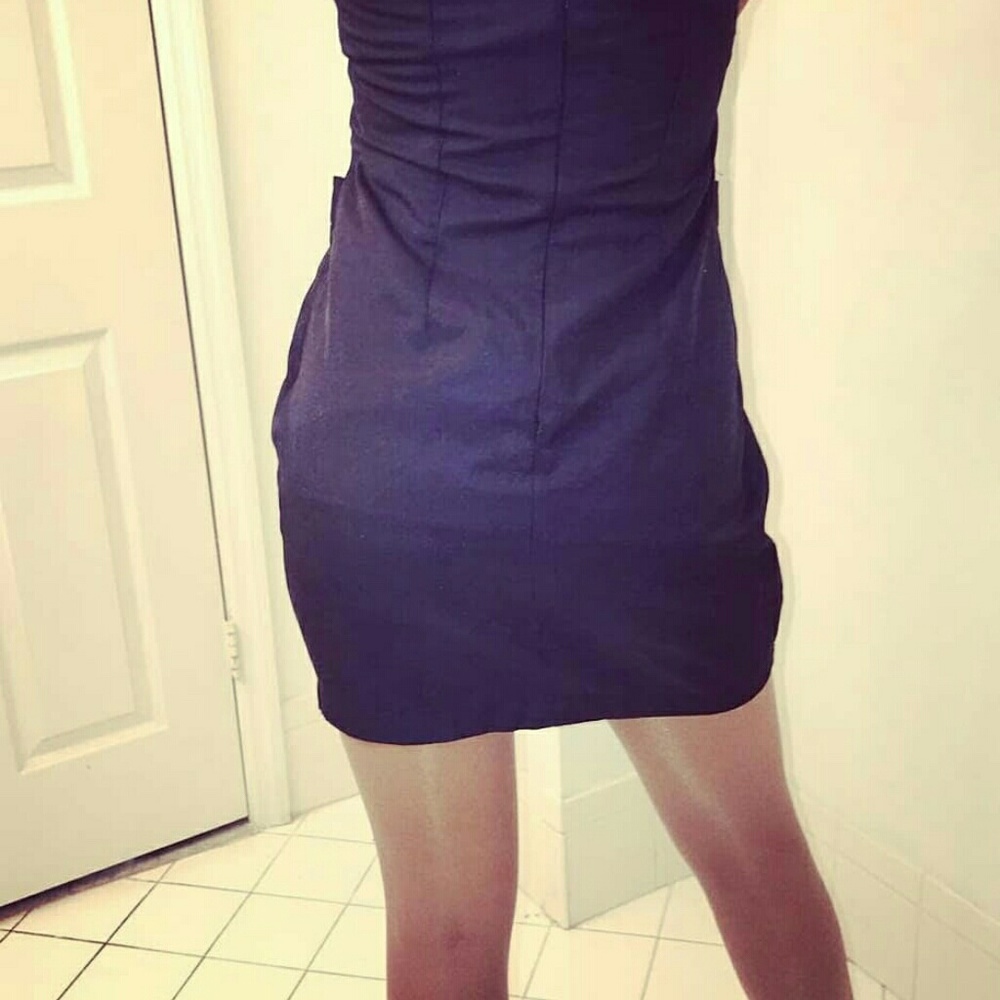 Dress - Picture 4 of 4